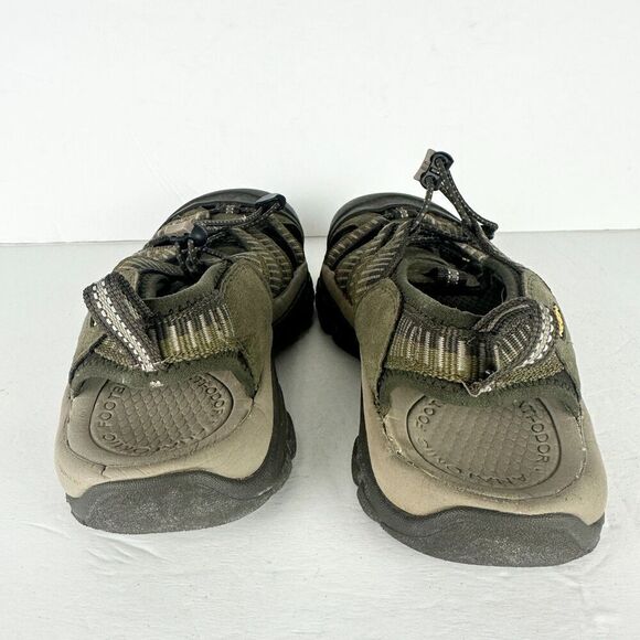 Keen Men\'s Newport H2 Sandal Size 8.5 Hiking Outdoor Closed Toe